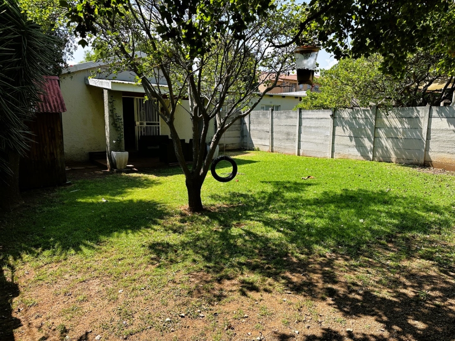 2 Bedroom Property for Sale in Kensington B Gauteng