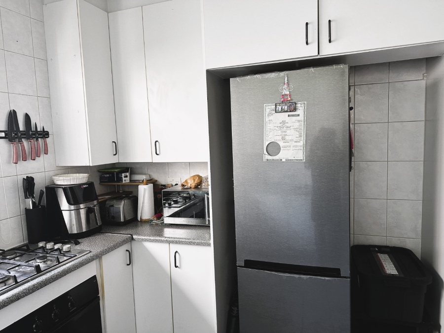 2 Bedroom Property for Sale in Kensington B Gauteng