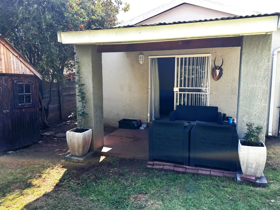 2 Bedroom Property for Sale in Kensington B Gauteng