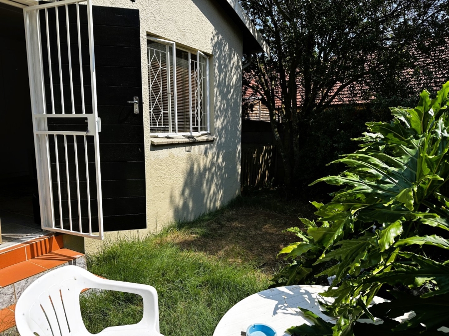 2 Bedroom Property for Sale in Kensington B Gauteng