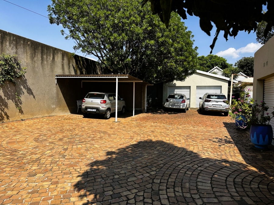 2 Bedroom Property for Sale in Kensington B Gauteng