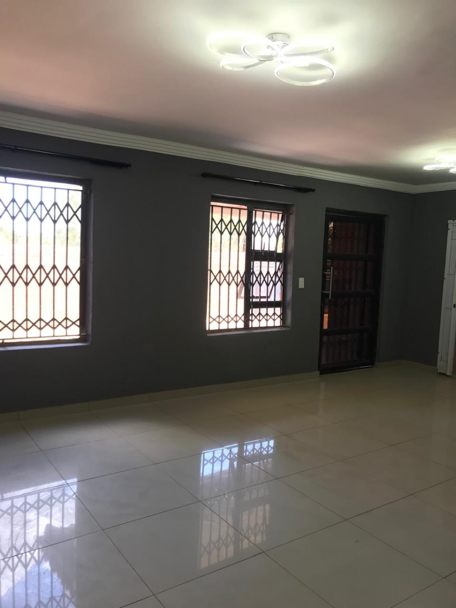 To Let 2 Bedroom Property for Rent in Chantelle Gauteng