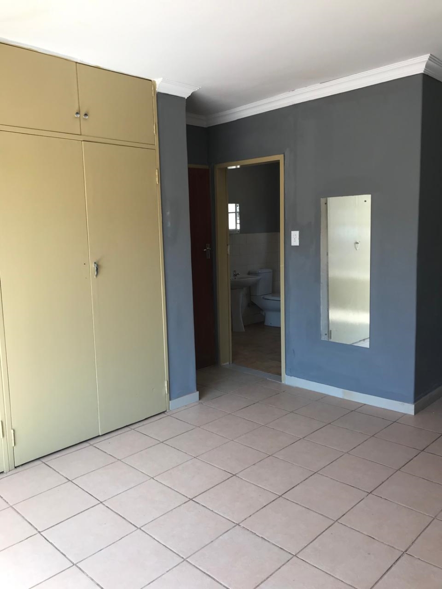 To Let 2 Bedroom Property for Rent in Chantelle Gauteng