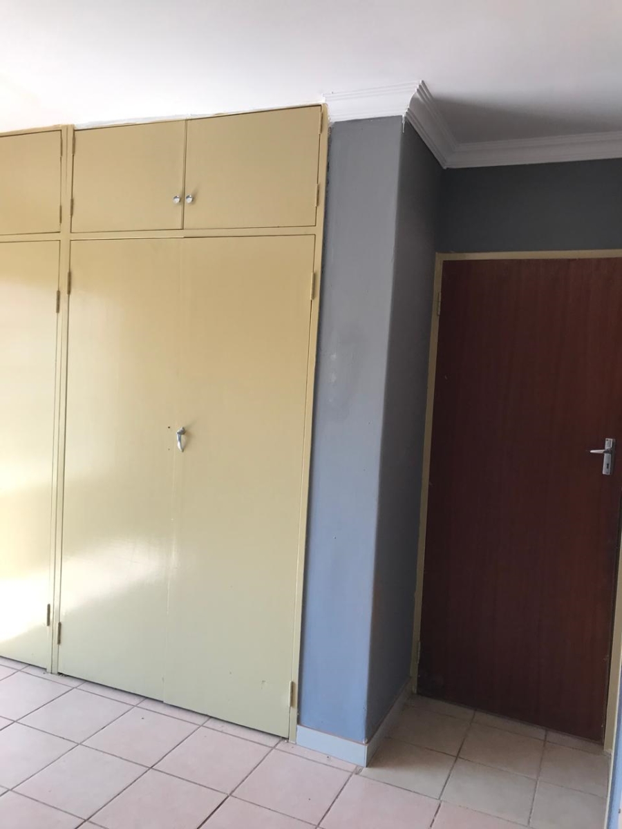 To Let 2 Bedroom Property for Rent in Chantelle Gauteng