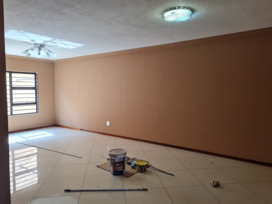 To Let 2 Bedroom Property for Rent in Lenasia Ext 13 Gauteng