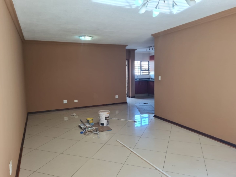 To Let 2 Bedroom Property for Rent in Lenasia Ext 13 Gauteng