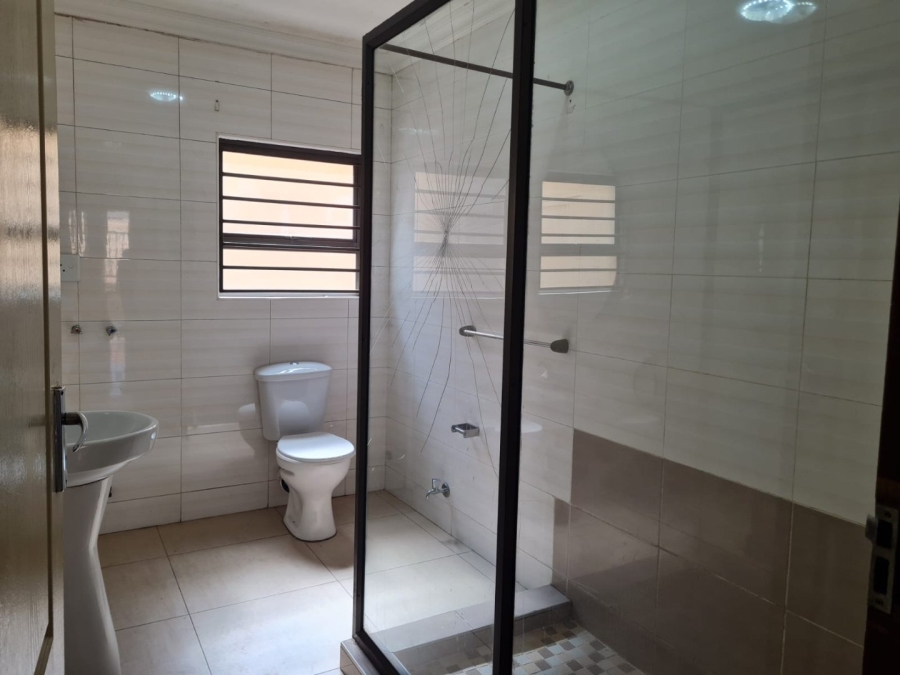 To Let 2 Bedroom Property for Rent in Lenasia Ext 13 Gauteng