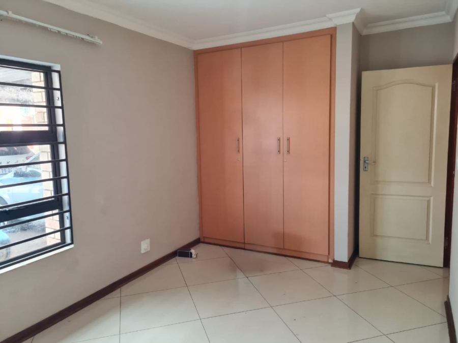 To Let 2 Bedroom Property for Rent in Lenasia Ext 13 Gauteng