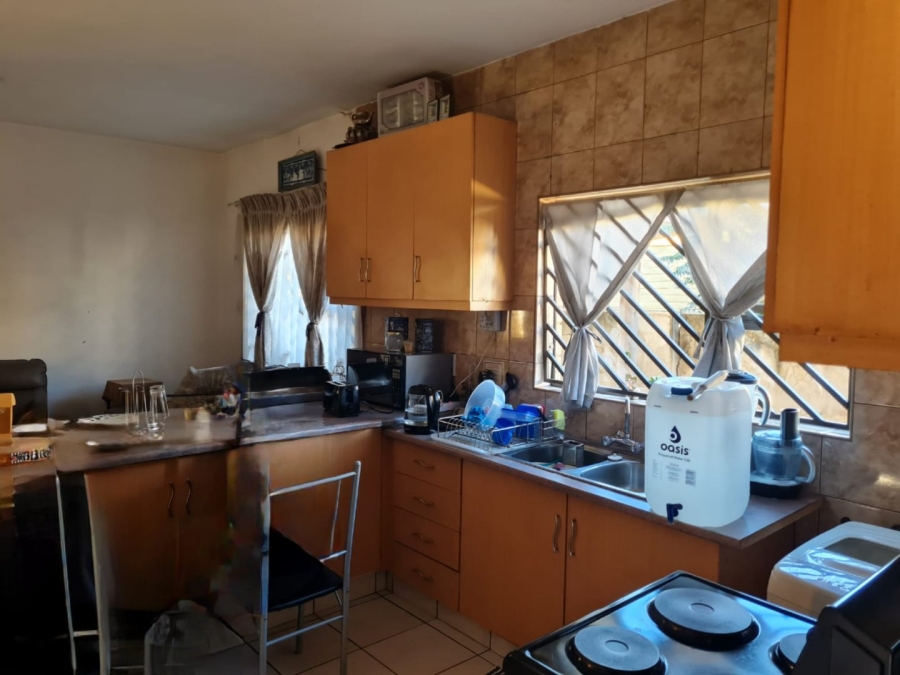 3 Bedroom Property for Sale in Lenasia Ext 5 Gauteng