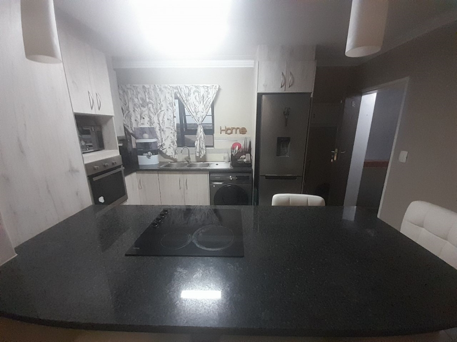 2 Bedroom Property for Sale in Amberfield Gauteng