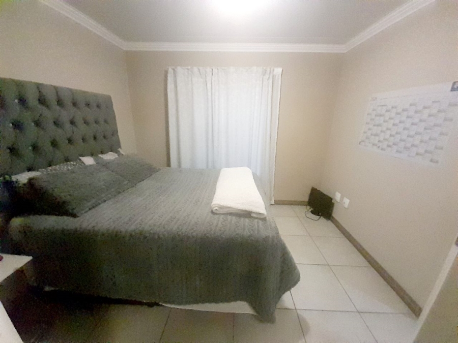 2 Bedroom Property for Sale in Amberfield Gauteng