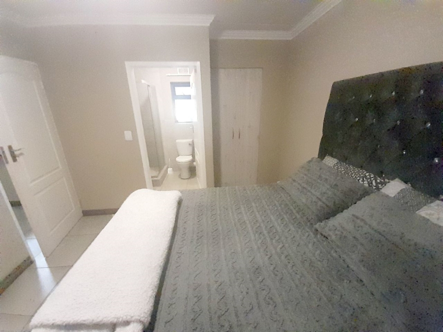 2 Bedroom Property for Sale in Amberfield Gauteng