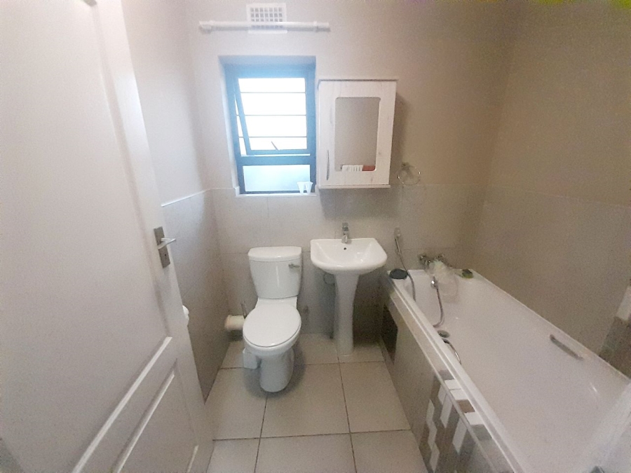 2 Bedroom Property for Sale in Amberfield Gauteng