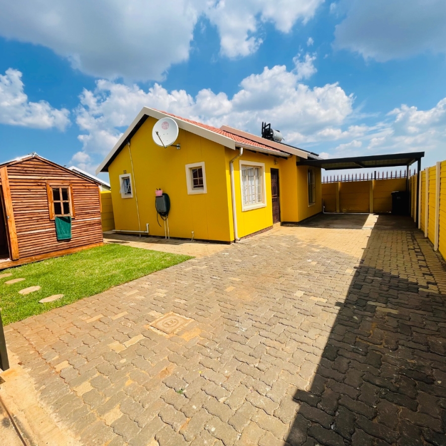 2 Bedroom Property for Sale in Sky City Gauteng