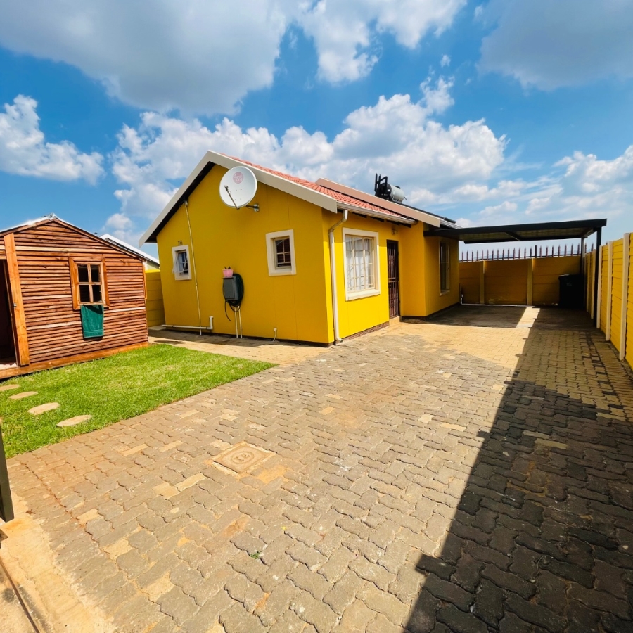 2 Bedroom Property for Sale in Sky City Gauteng