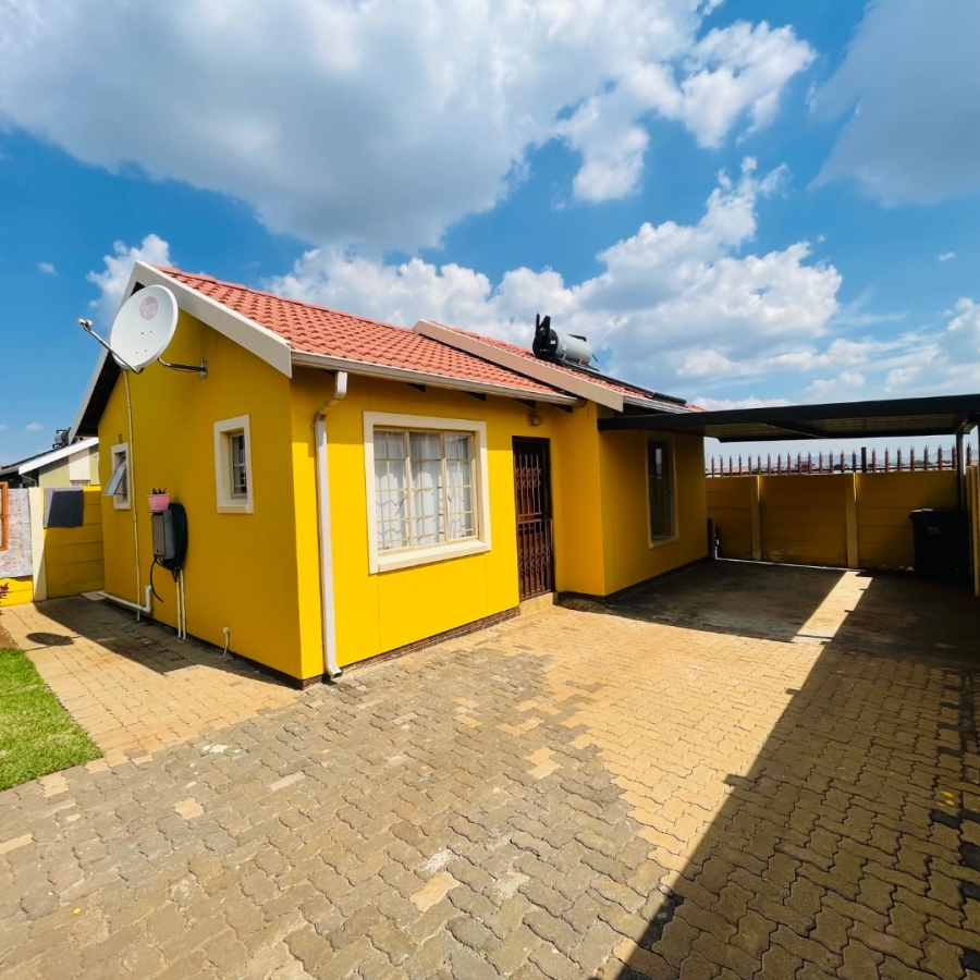 2 Bedroom Property for Sale in Sky City Gauteng