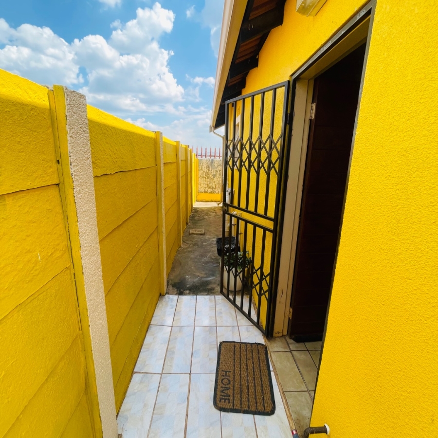 2 Bedroom Property for Sale in Sky City Gauteng