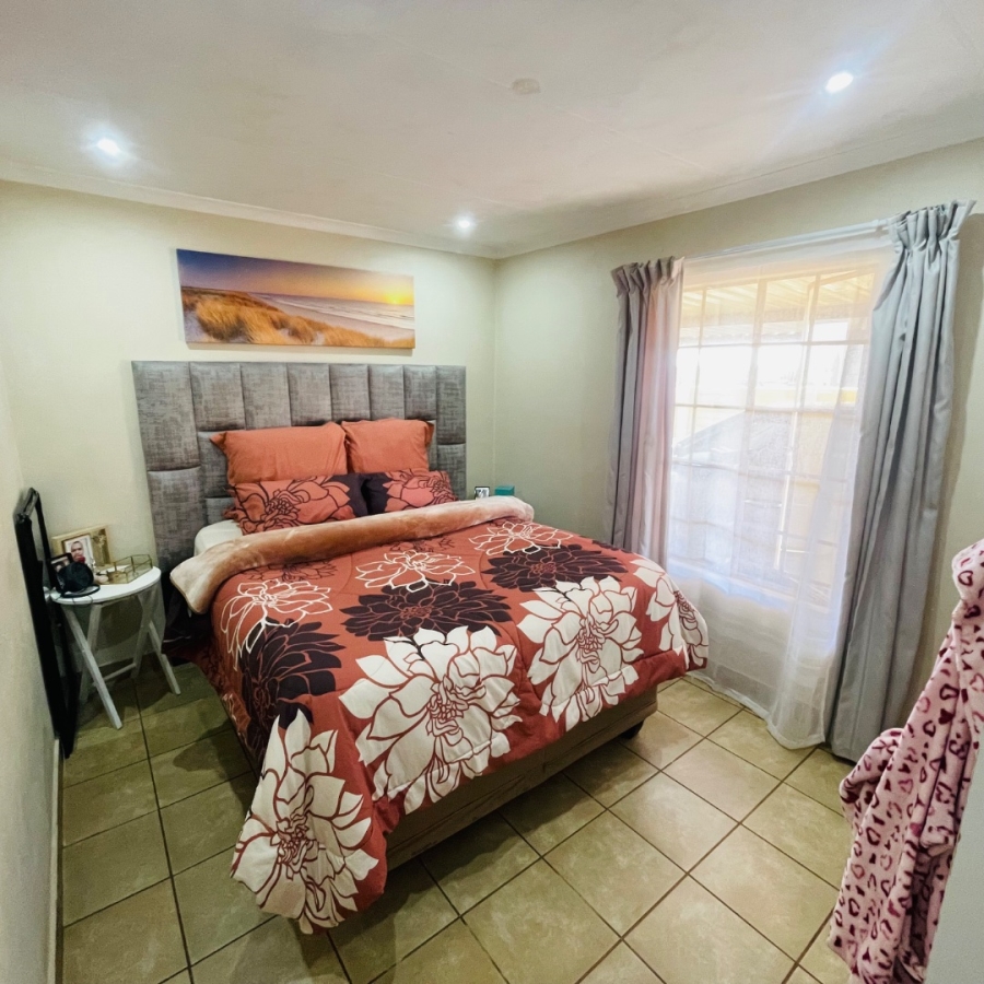 2 Bedroom Property for Sale in Sky City Gauteng