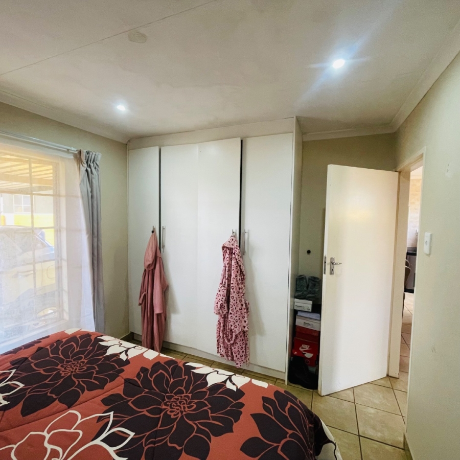 2 Bedroom Property for Sale in Sky City Gauteng
