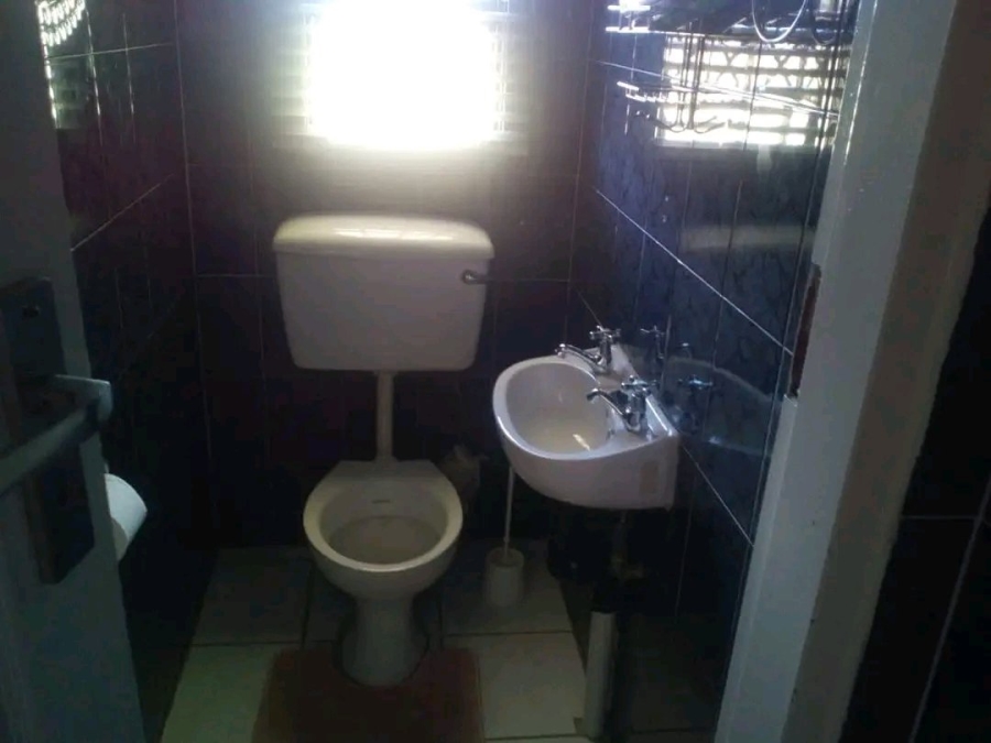 To Let  Bedroom Property for Rent in Greenhills Ext 3 Gauteng