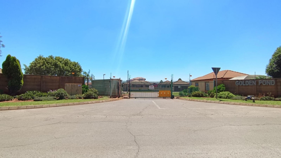 3 Bedroom Property for Sale in The Orchards Gauteng