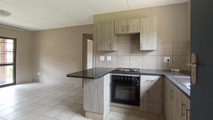 2 Bedroom Property for Sale in La Montagne Gauteng