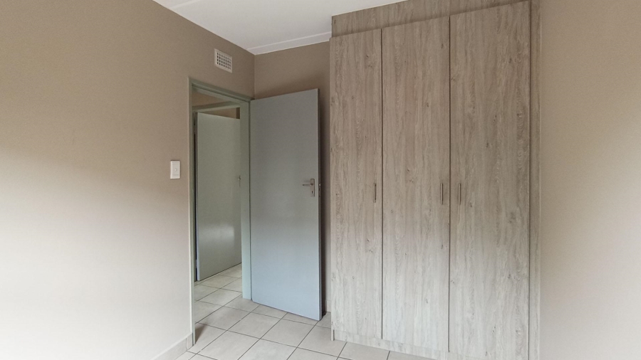 2 Bedroom Property for Sale in La Montagne Gauteng