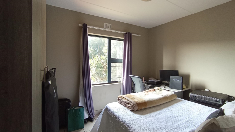 2 Bedroom Property for Sale in La Montagne Gauteng