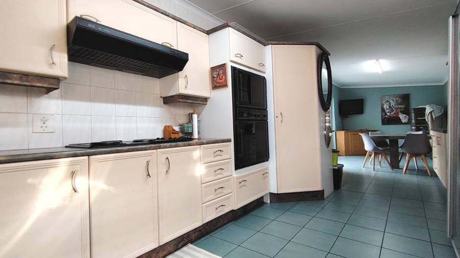 3 Bedroom Property for Sale in Rothdene Gauteng