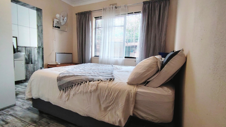 3 Bedroom Property for Sale in Rothdene Gauteng
