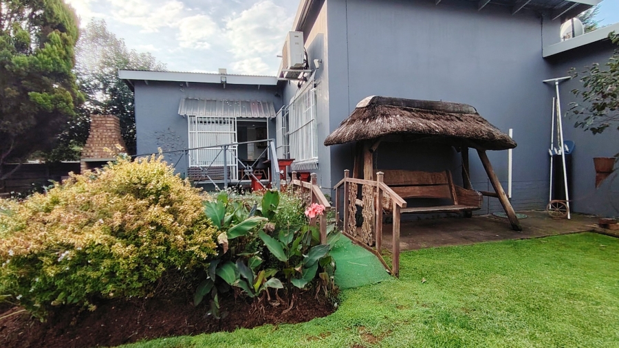 3 Bedroom Property for Sale in Rothdene Gauteng