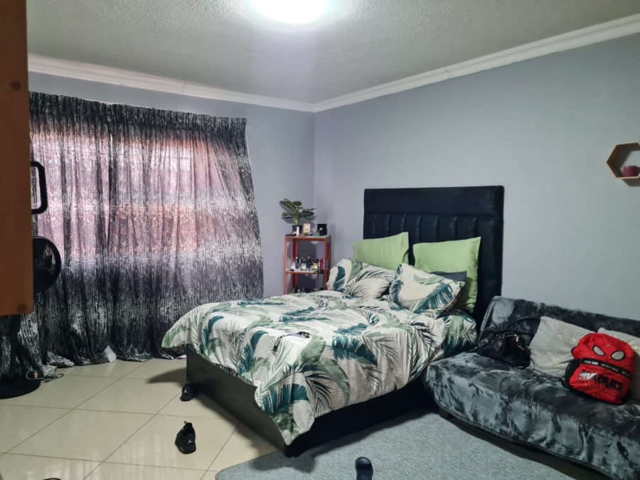 To Let 3 Bedroom Property for Rent in Lenasia Ext 13 Gauteng