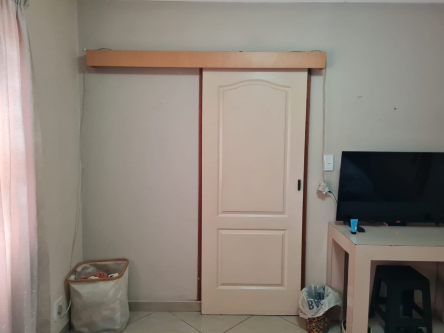 To Let 3 Bedroom Property for Rent in Lenasia Ext 13 Gauteng