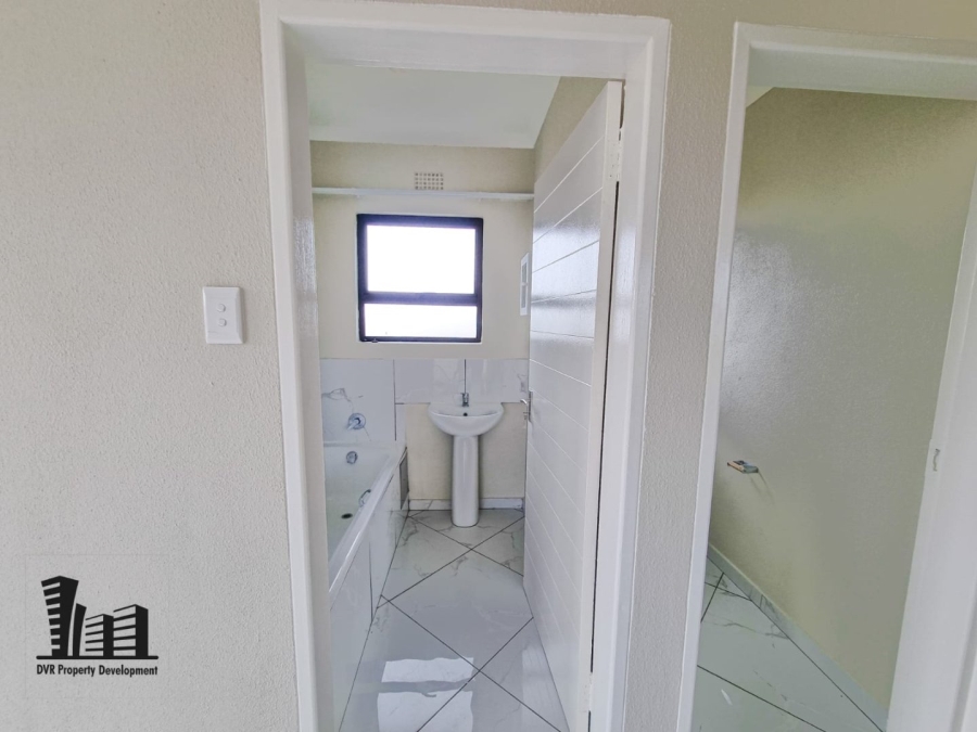 2 Bedroom Property for Sale in Windmill Park Gauteng