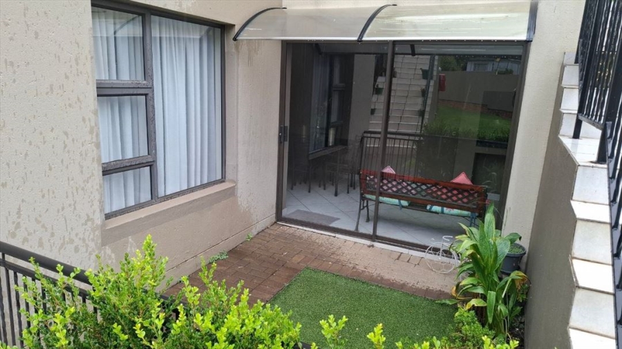 2 Bedroom Property for Sale in Goedeburg Gauteng