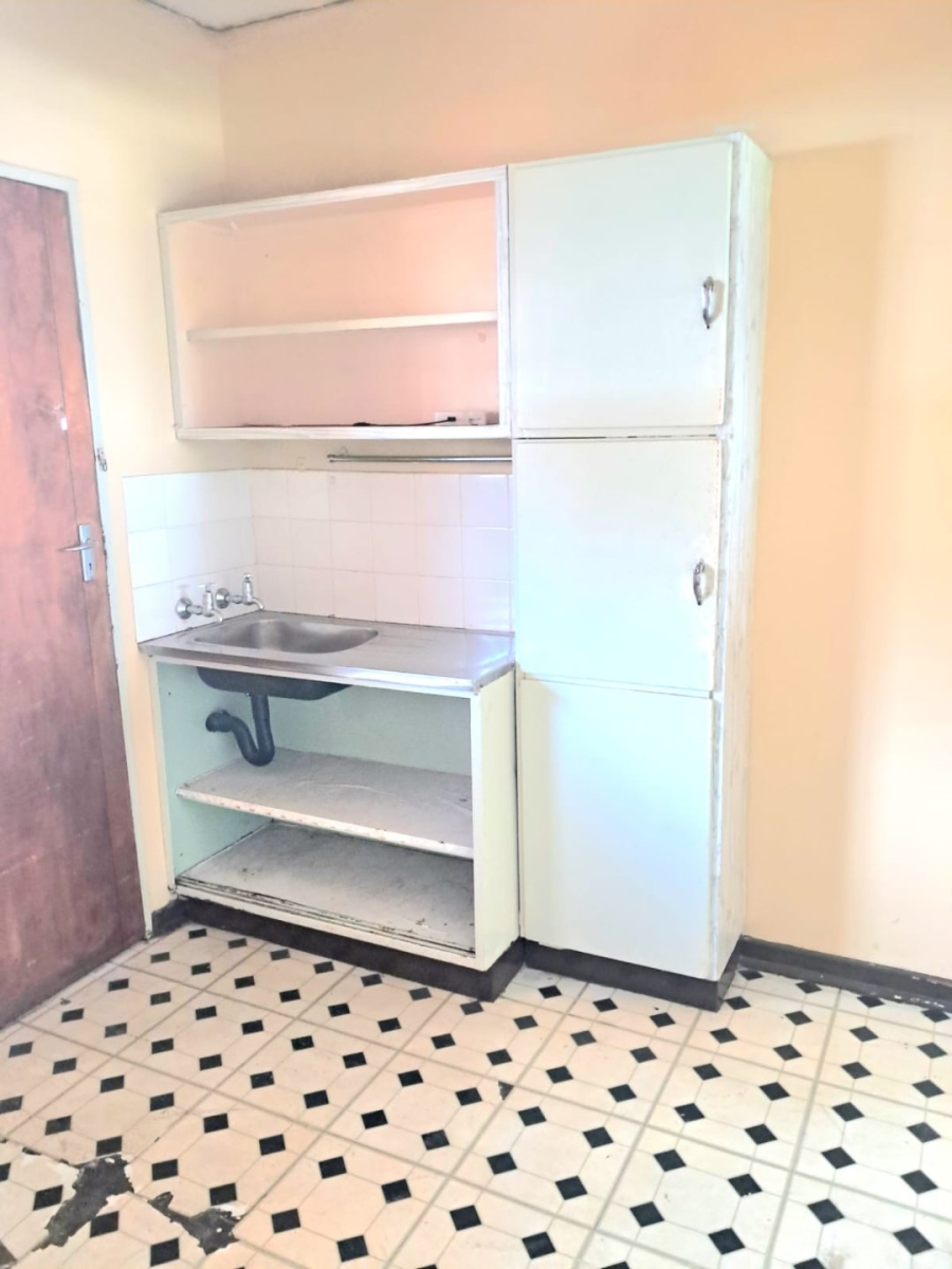  Bedroom Property for Sale in Dawnview Gauteng