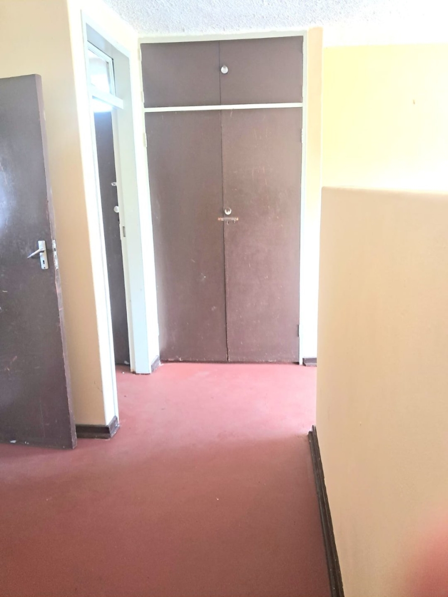  Bedroom Property for Sale in Dawnview Gauteng