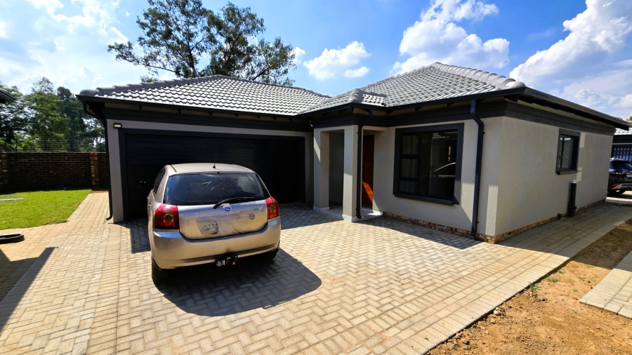 3 Bedroom Property for Sale in Heatherview Gauteng