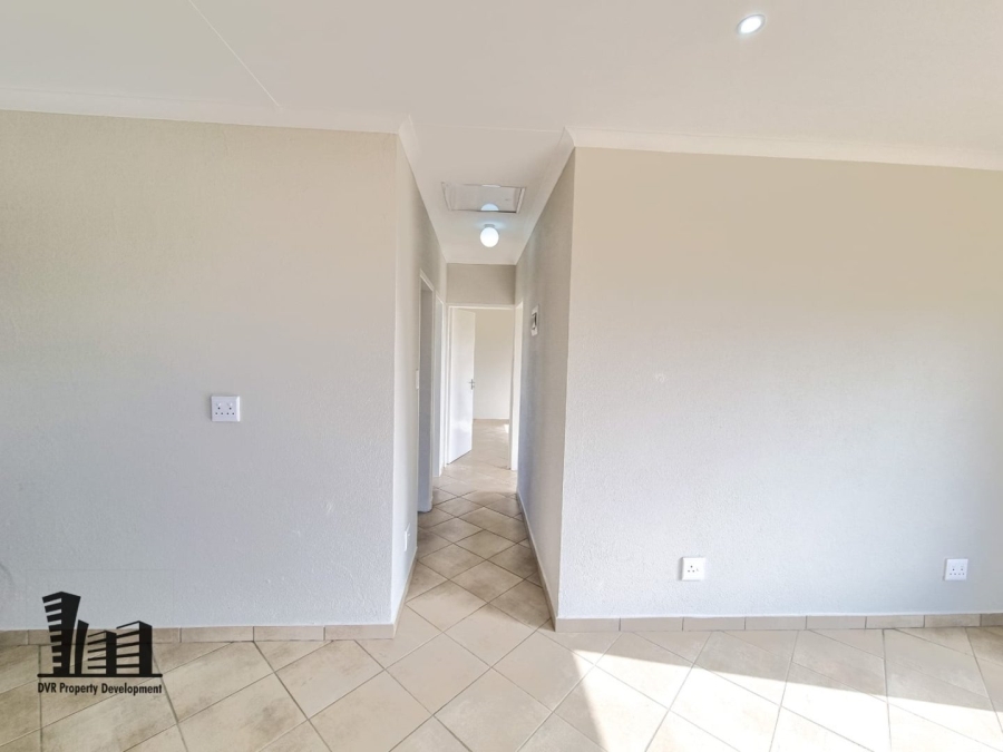 3 Bedroom Property for Sale in Windmill Park Gauteng