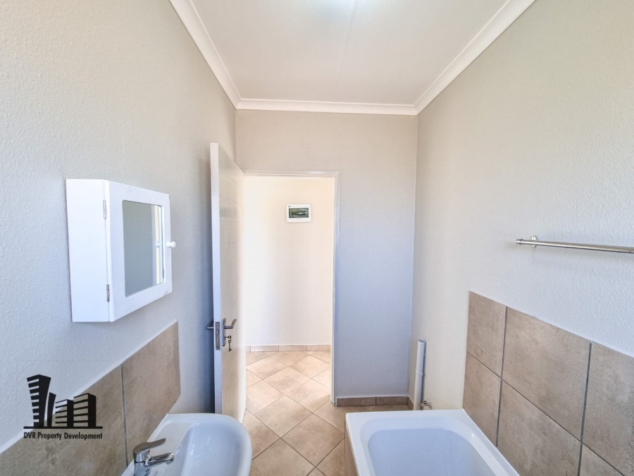 3 Bedroom Property for Sale in Windmill Park Gauteng