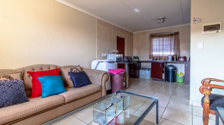 2 Bedroom Property for Sale in Ormonde View Gauteng