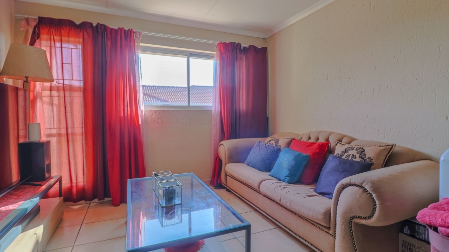 2 Bedroom Property for Sale in Ormonde View Gauteng