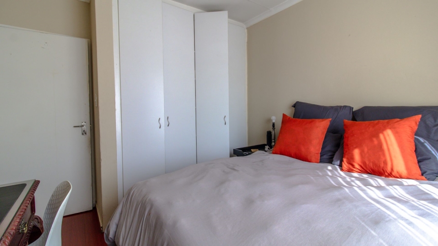 2 Bedroom Property for Sale in Ormonde View Gauteng
