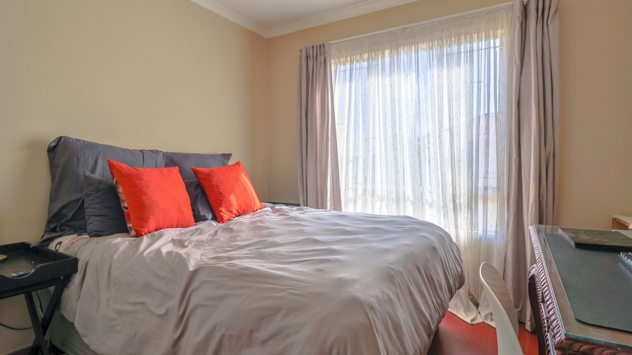2 Bedroom Property for Sale in Ormonde View Gauteng