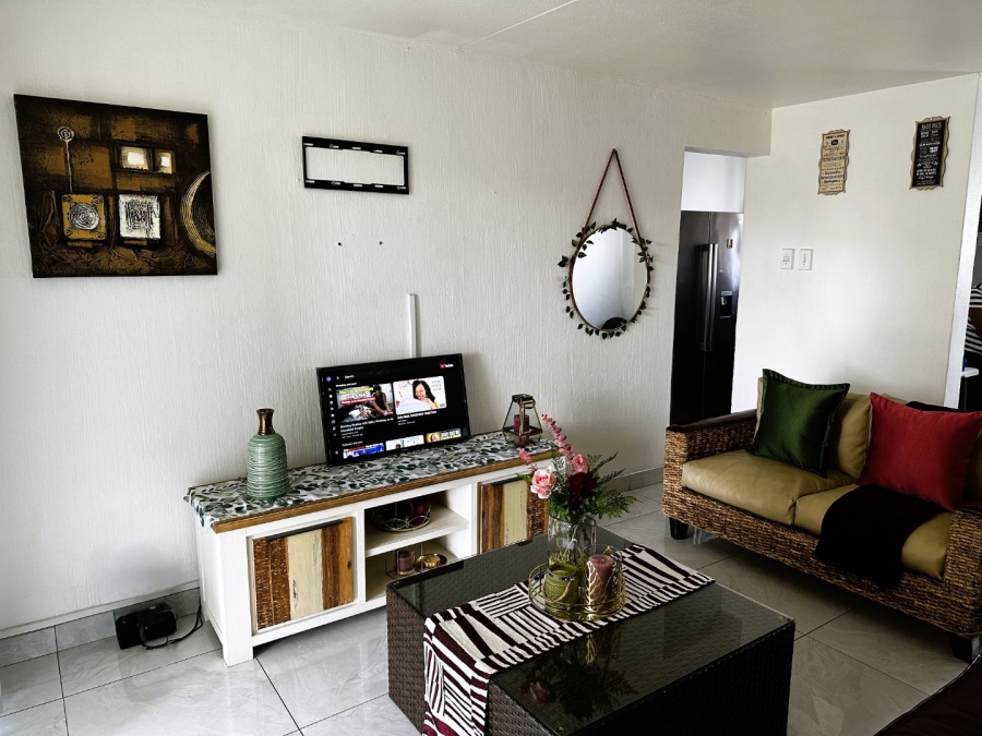 To Let 2 Bedroom Property for Rent in Sundowner Gauteng