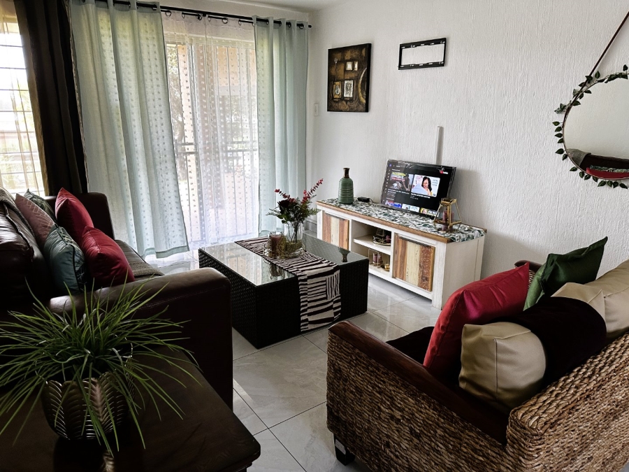 To Let 2 Bedroom Property for Rent in Sundowner Gauteng