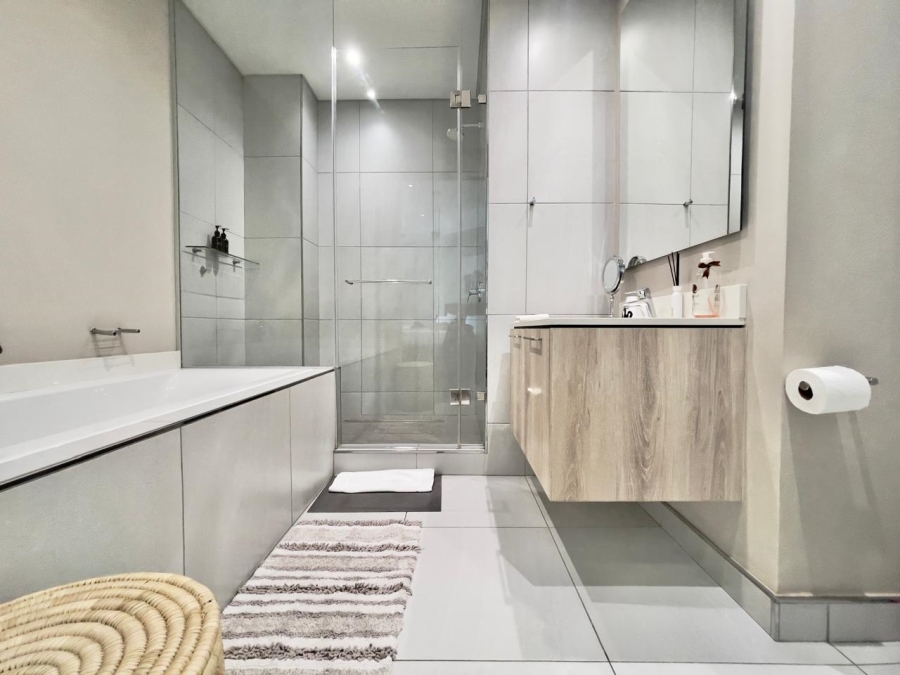 2 Bedroom Property for Sale in Menlyn Gauteng