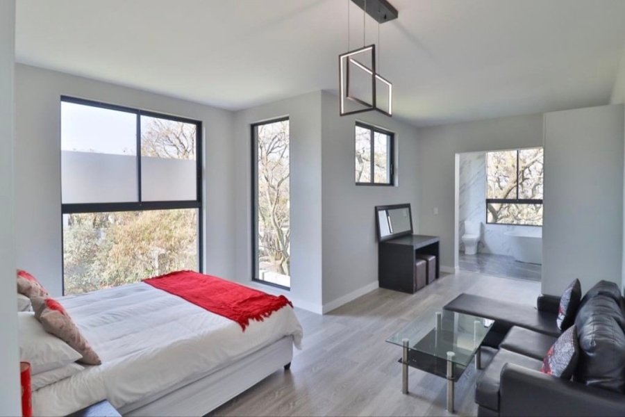 4 Bedroom Property for Sale in Bryanston Gauteng