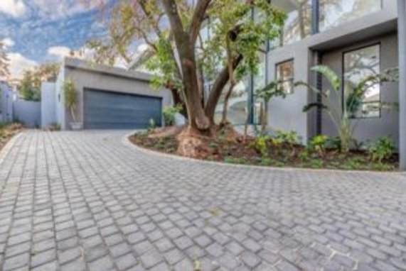 4 Bedroom Property for Sale in Bryanston Gauteng