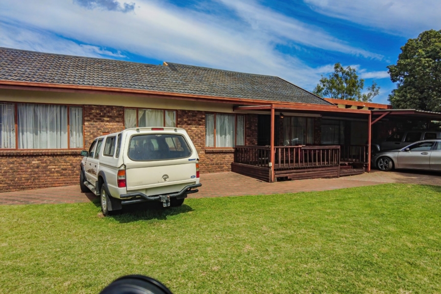 4 Bedroom Property for Sale in The Orchards Gauteng